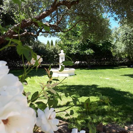 La Reveuse Bed & Breakfast Gordes Exterior photo
